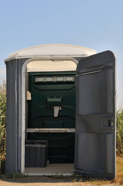 Best Construction site porta potty rental  in Crescent City, FL